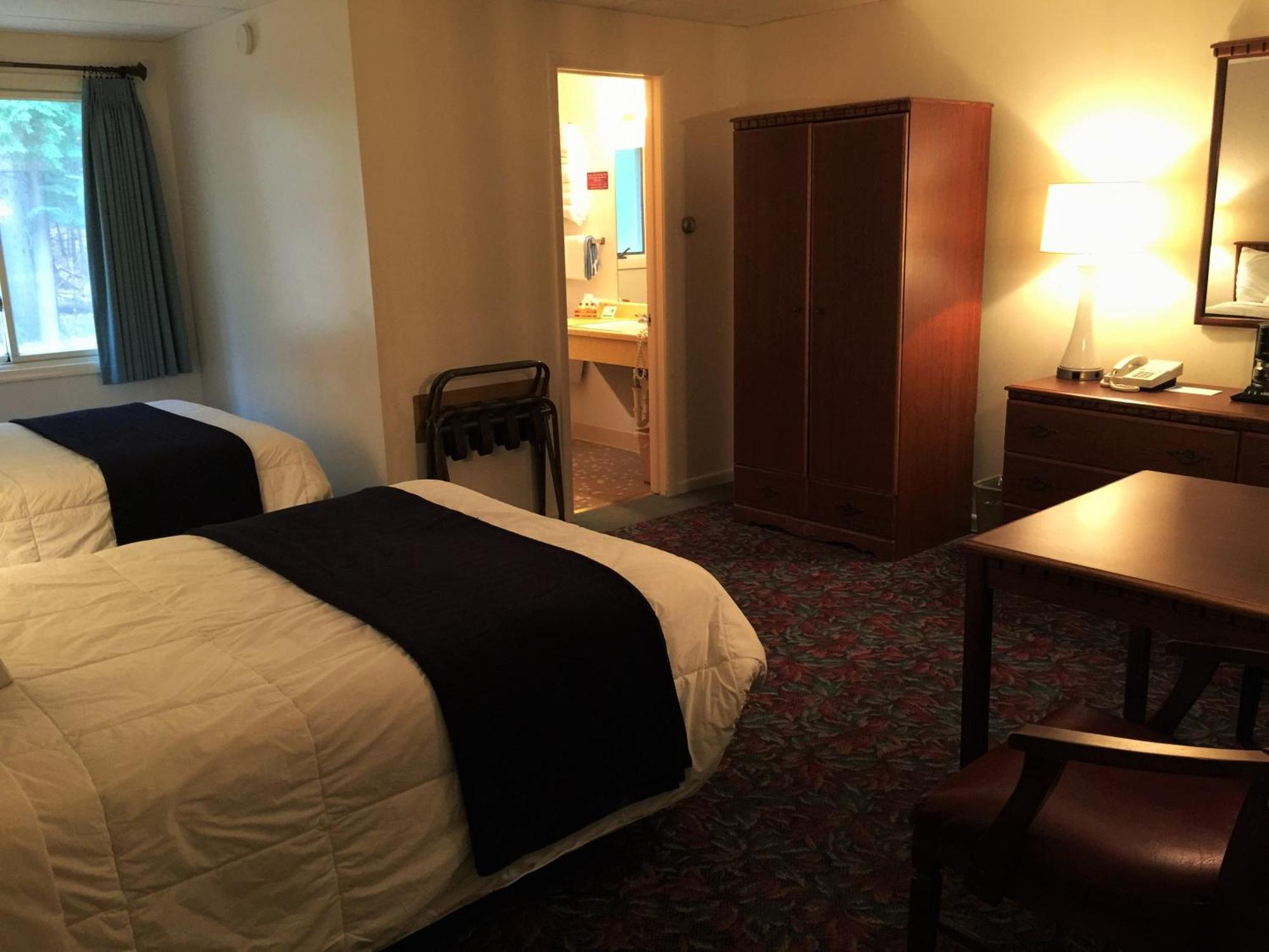 Cedar Motor Inn Маркетт Номер фото