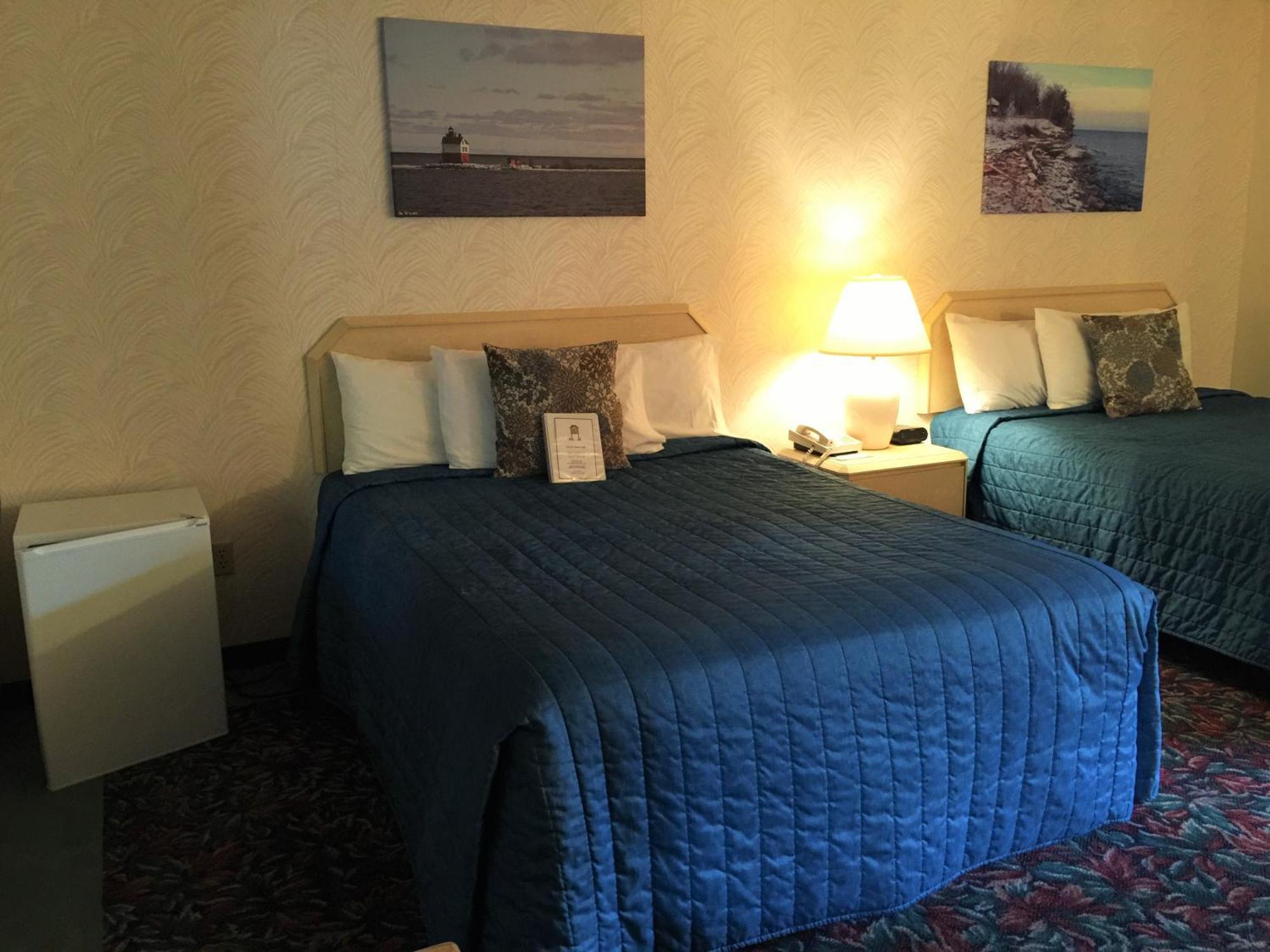 Cedar Motor Inn Маркетт Экстерьер фото