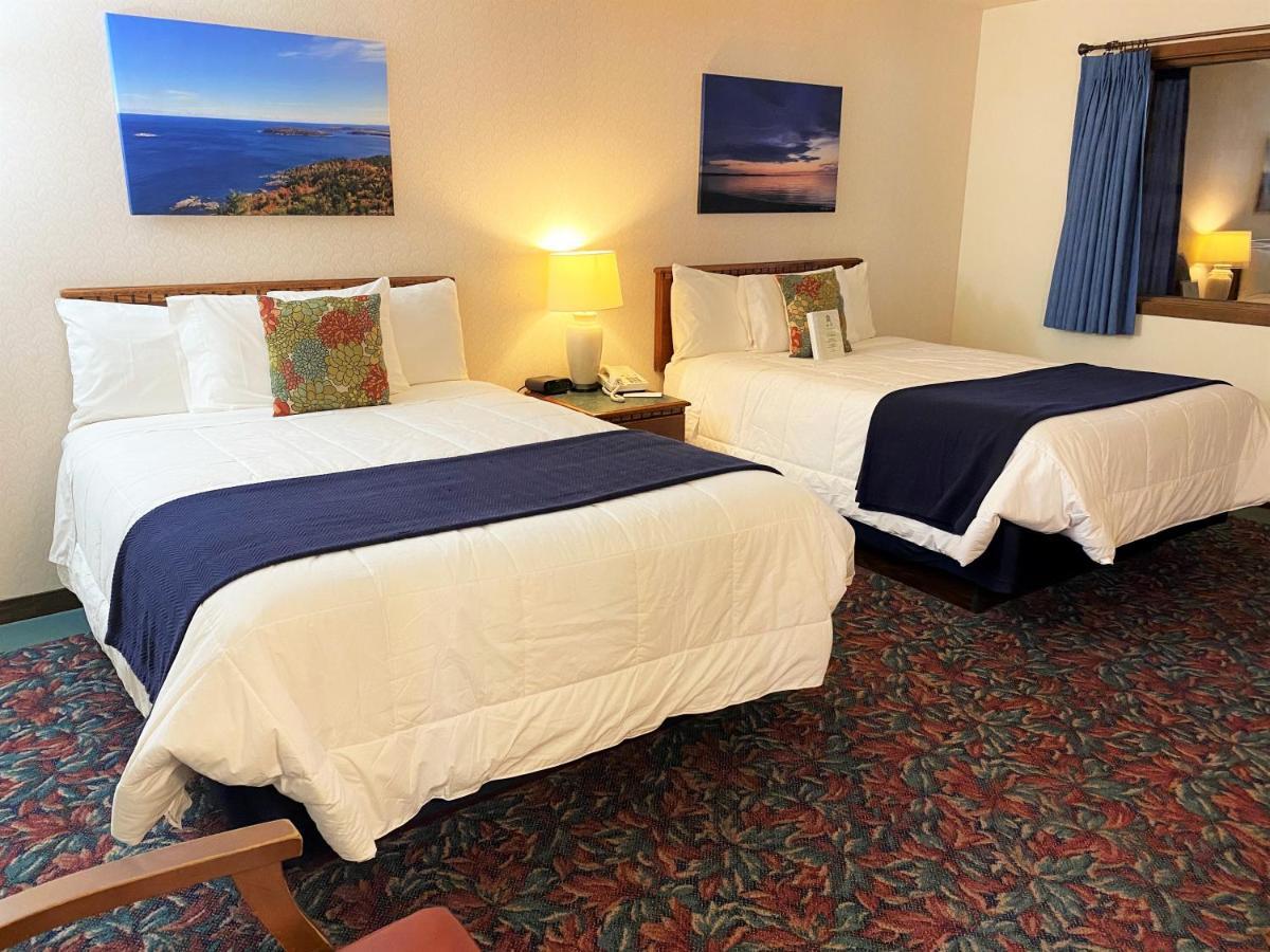 Cedar Motor Inn Маркетт Экстерьер фото